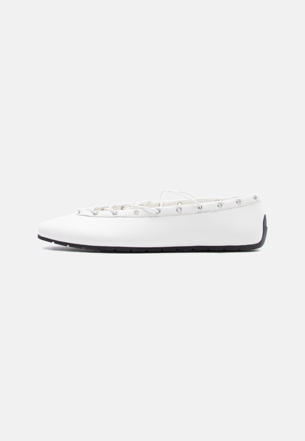 Steve Madden POINTE