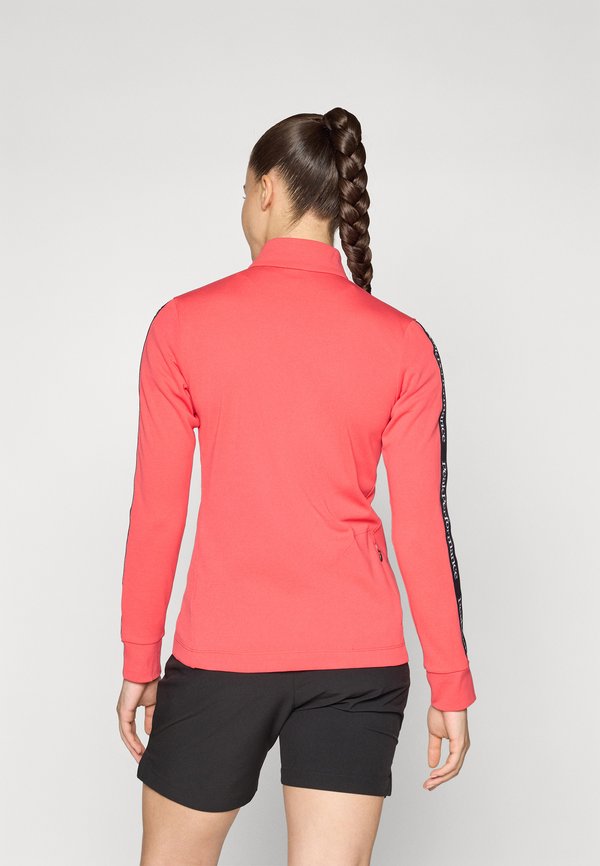 Peak Performance TURF ZIP
