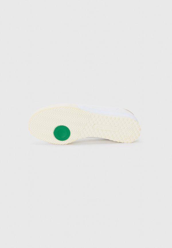 Lacoste AURA 225