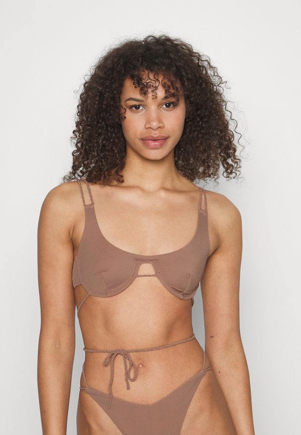 We Are We Wear SAMIRA UNDERWIRE CHAIN STRAP