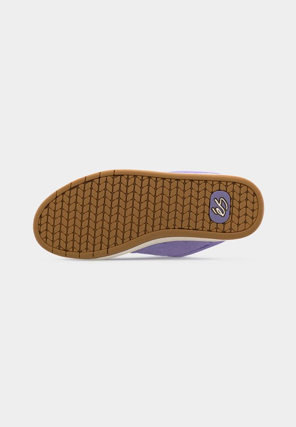és ACCEL UNISEX