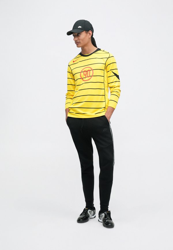 Nike Sportswear ENERGY