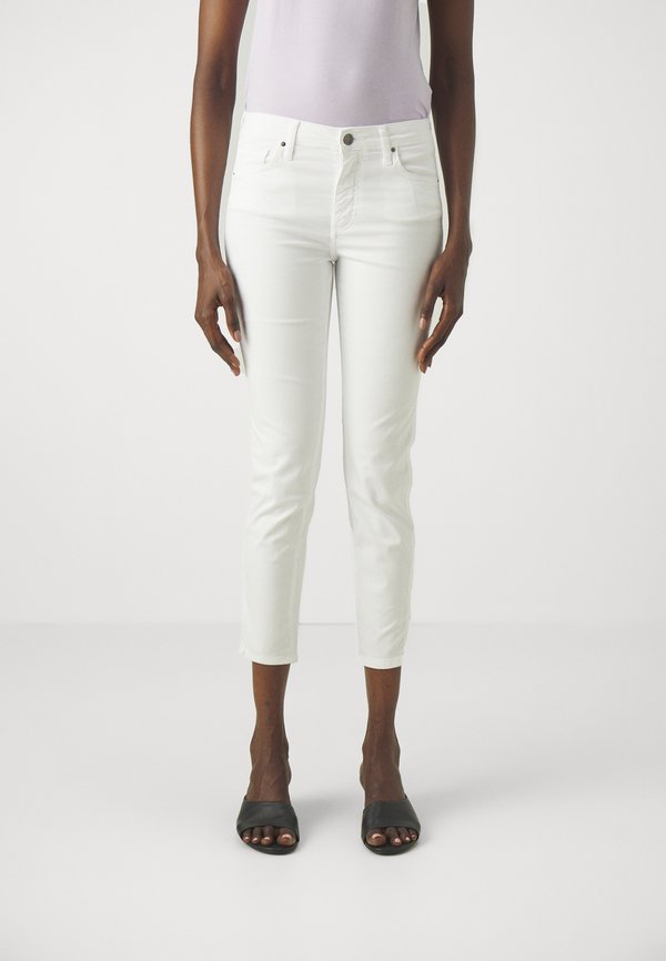 Armani Exchange