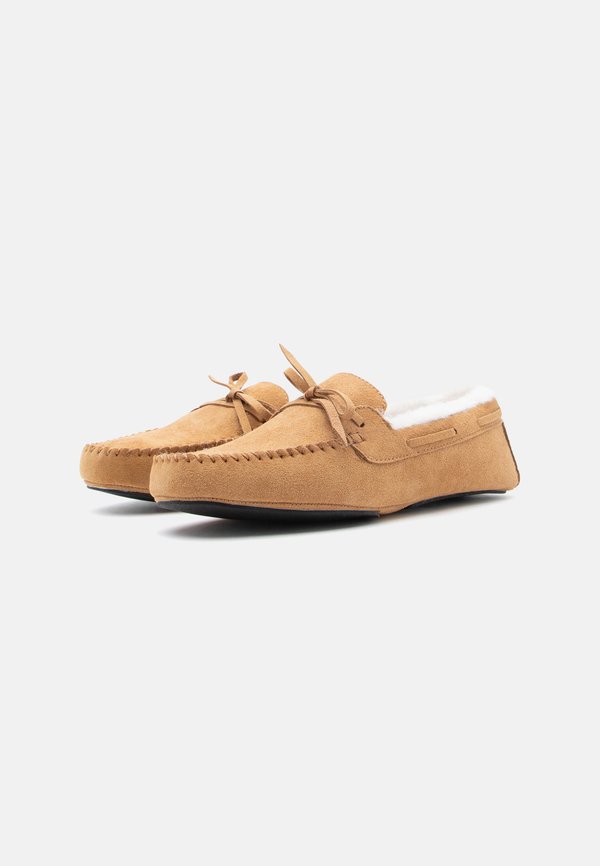 Pier One by Zalando