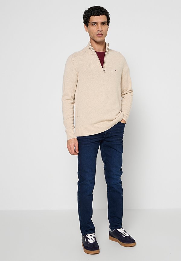 Tommy Hilfiger SLIM BLEECKER