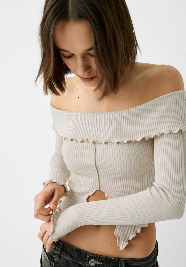 Bershka LONG SLEEVE BARDOT NECK