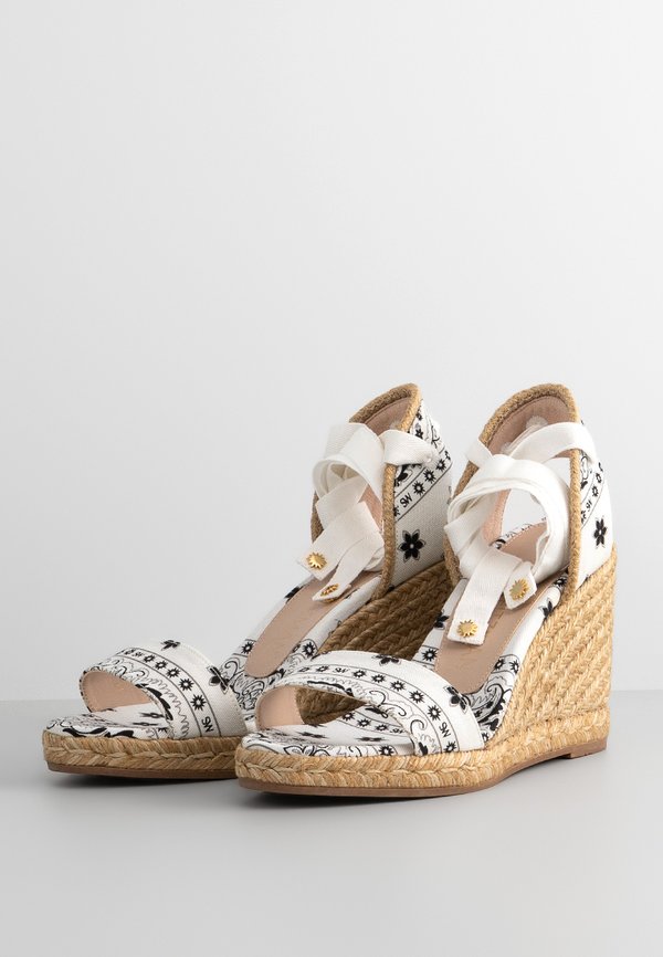 Stuart Weitzman