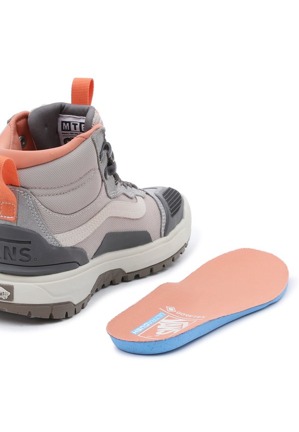 Vans ULTRARANGE EXO HI WW MTE-2