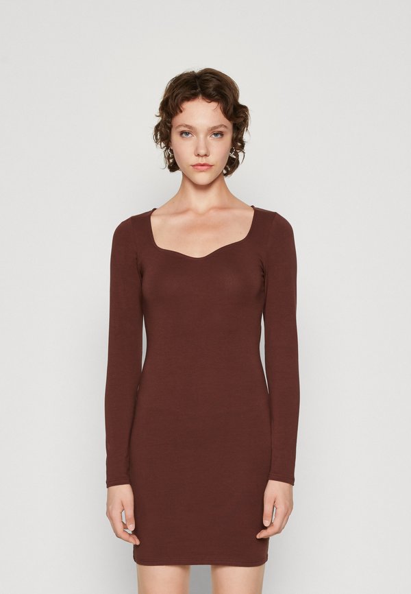 Pieces PCSOFFI  SQUARE NECK MIDI DRESS