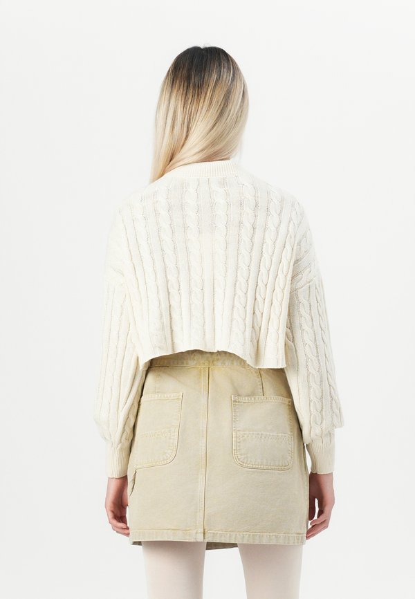 ONLY ONLBIRTIE SHORT CABLE O NECK