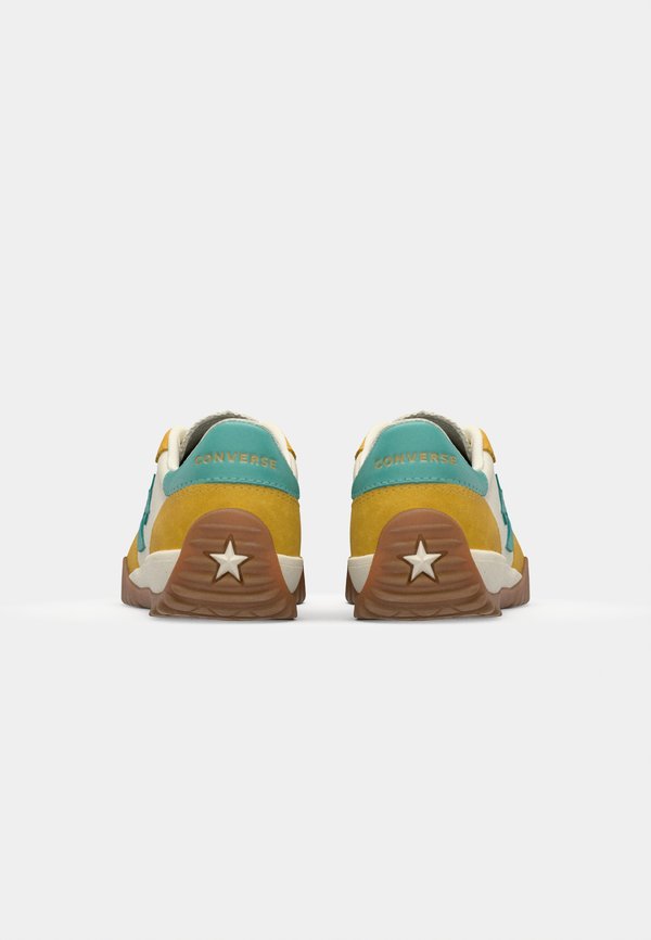 Converse RUN STAR TRAINER