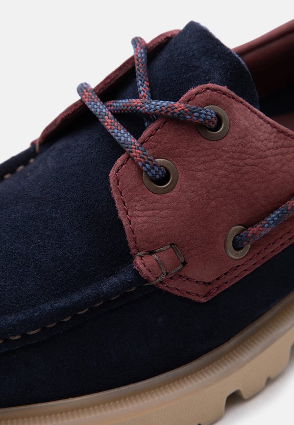 Clarks CLEYHILL