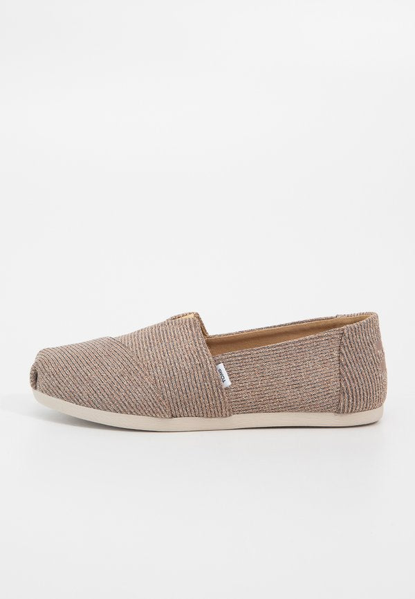 TOMS