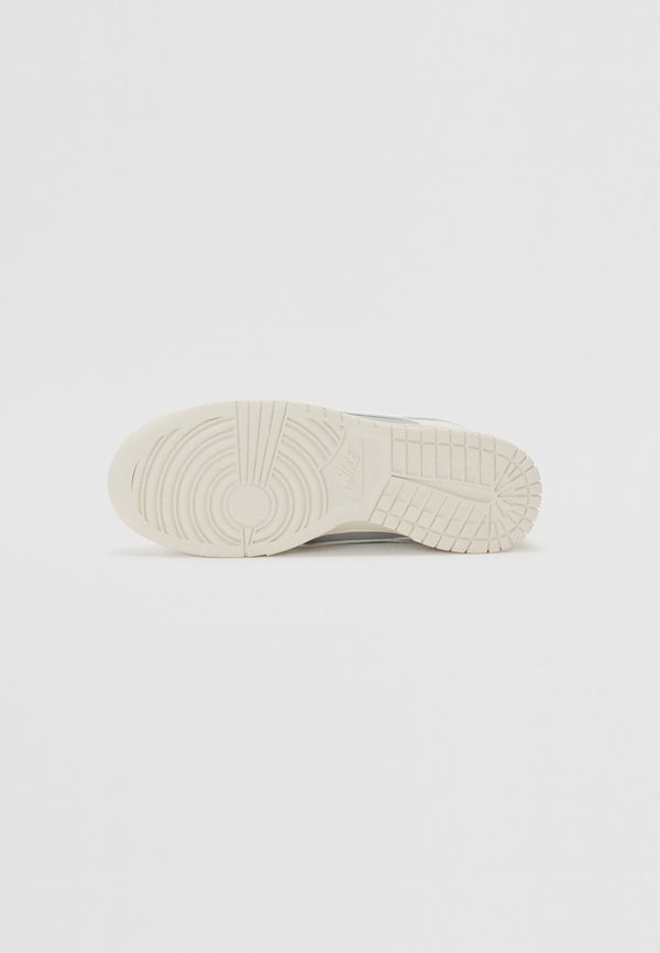 Nike Sportswear DUNK LOW