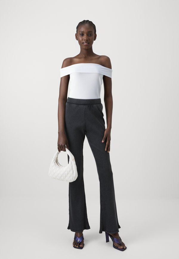 Pieces PCMARGO OFF SHOULDER