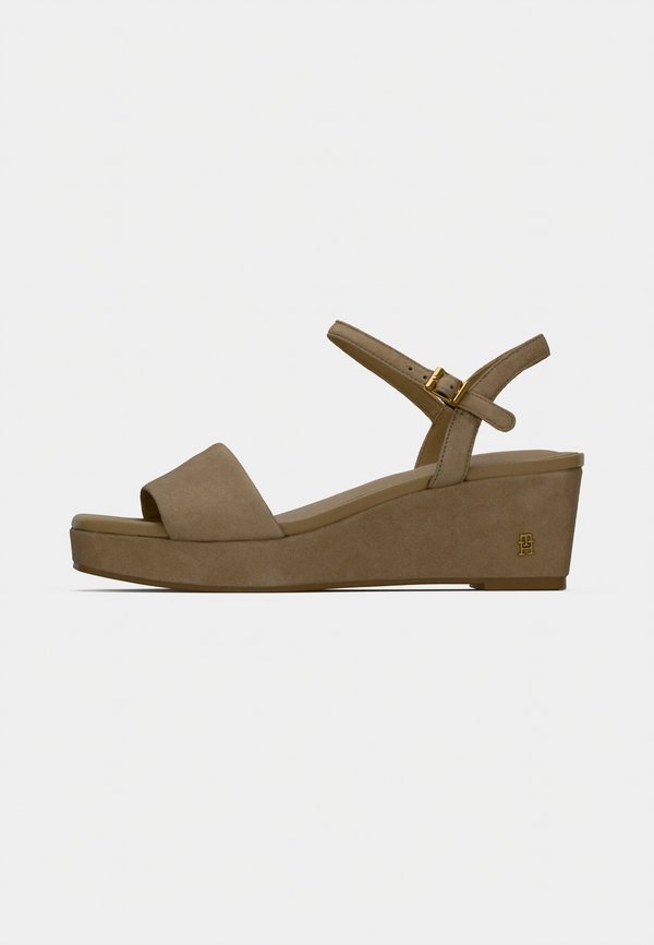 Tommy Hilfiger SUEDE TH MONOGRAM WEDGE SANDALS