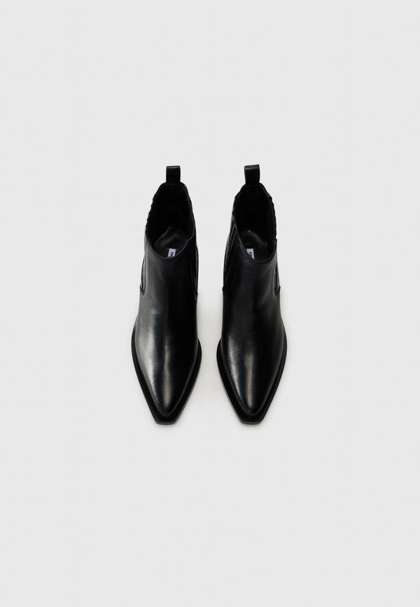 KARL LAGERFELD KANSAS