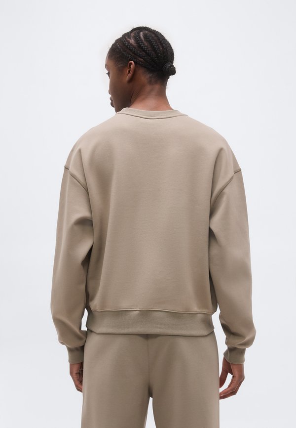 J.LINDEBERG Sports COVE CREW NECK