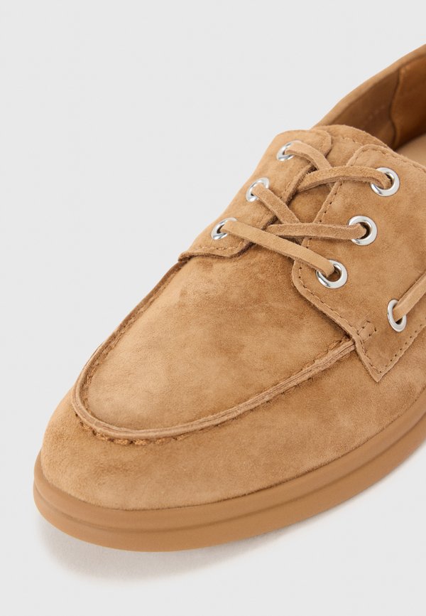 Steve Madden PORTS