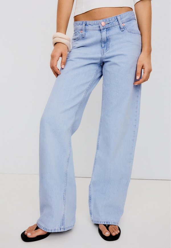 Bershka Straight leg jeans - light blue