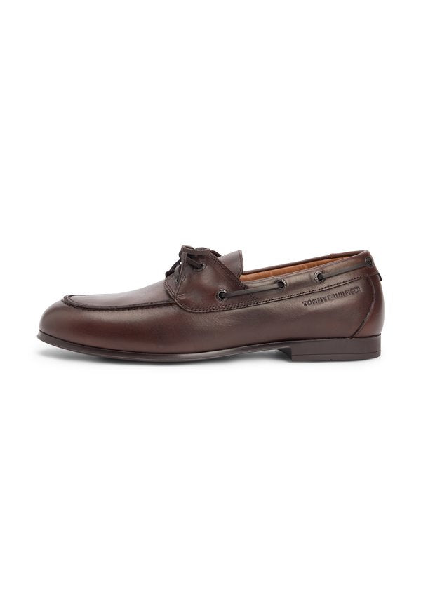 Tommy Hilfiger LEATHER FLEXIBLE BOAT SHOES
