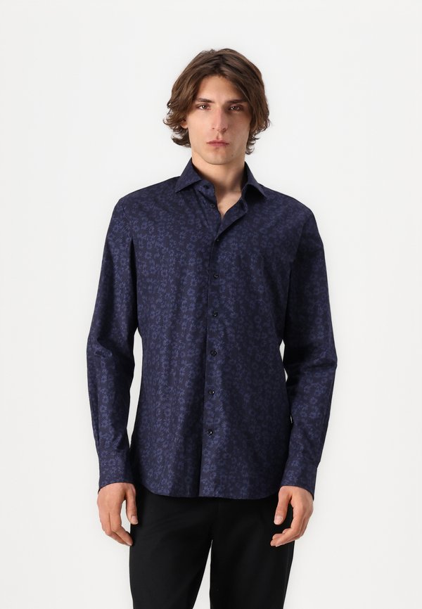 MICHAELIS SLIM FIT
