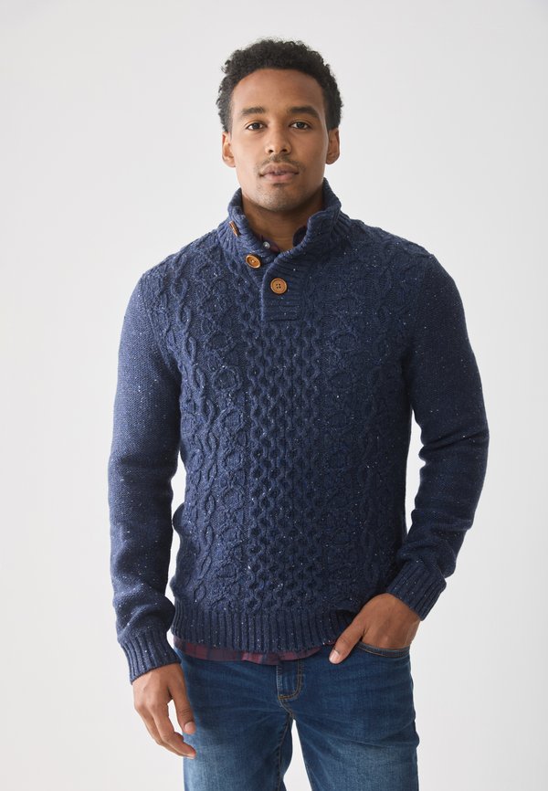Pier One by Zalando