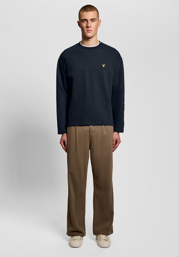 Lyle & Scott MID LAYERS RAISED JACQUARD CREW NECK