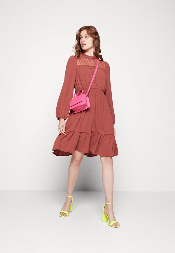 ONLY ONLMETTE NECKDRESS