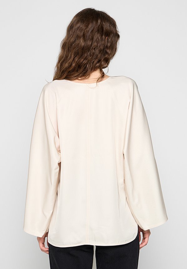 By Malene Birger CALIAS