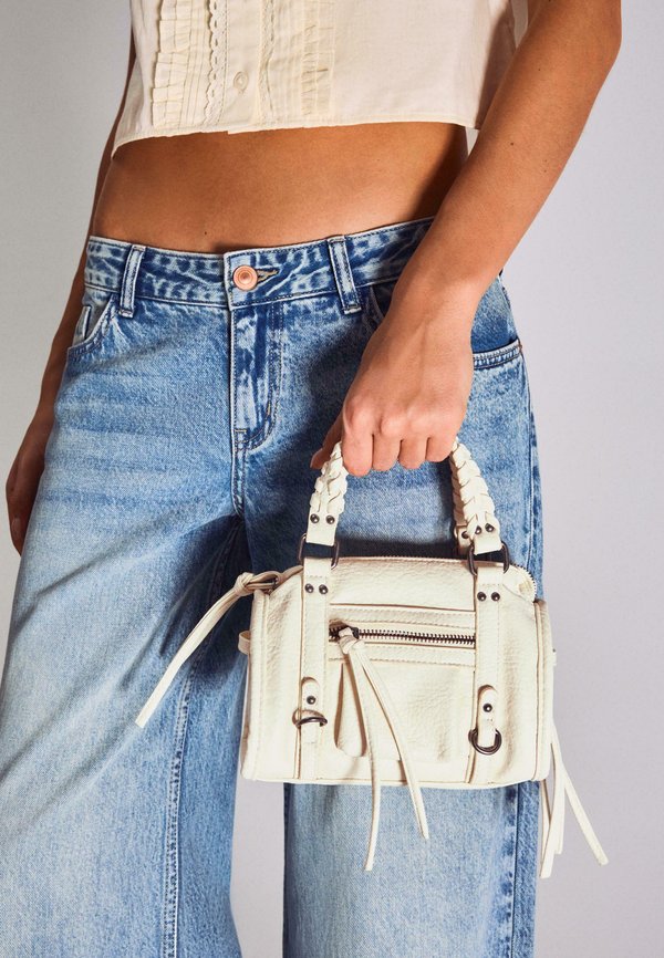 Bershka MINI - BOWLING BAG - Handbag - white