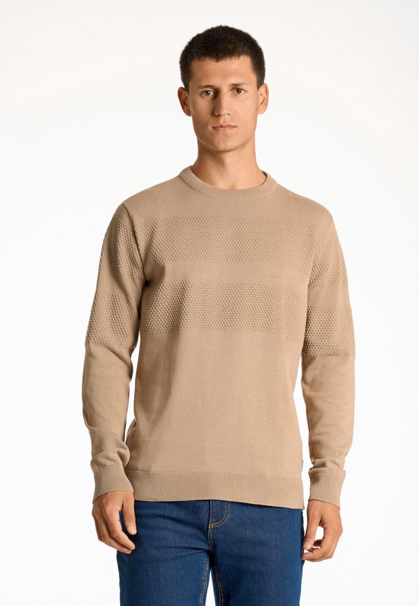 Lindbergh PURL O-NECK