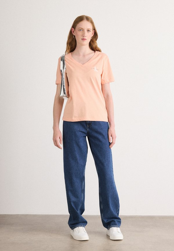 Calvin Klein Jeans MONOLOGO TEE - Basic T-shirt - peach / white