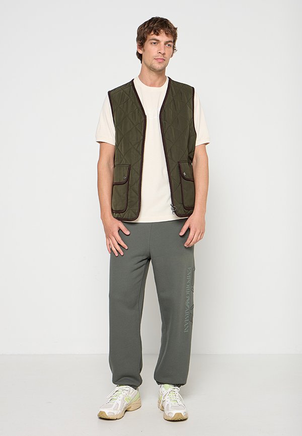 EA7 Emporio Armani