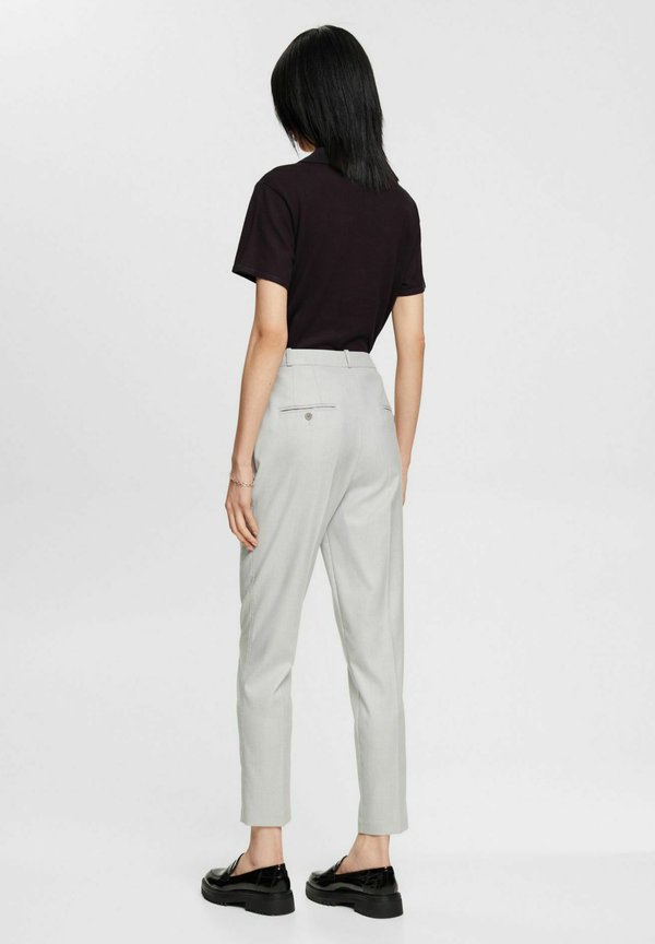 Esprit Collection MIT VERKÜRZTEM BEIN