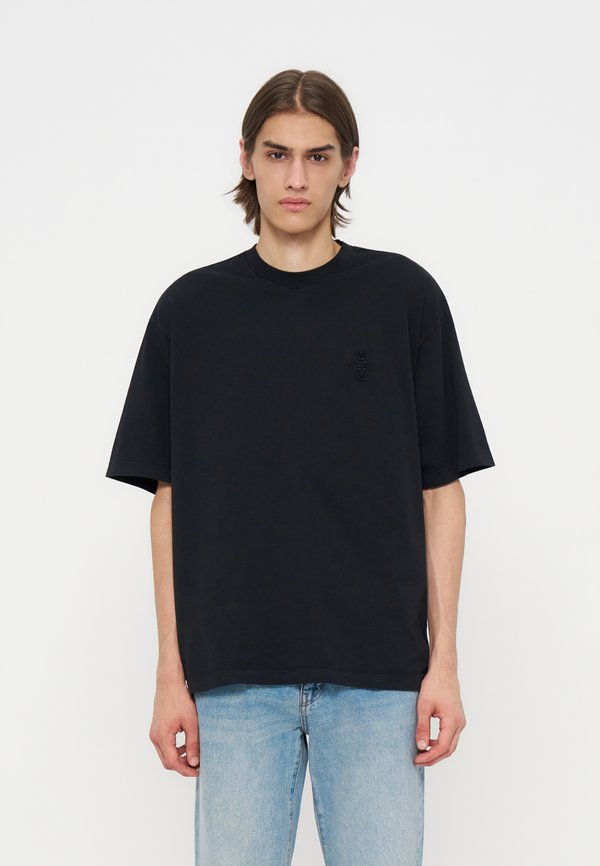 Armani Exchange