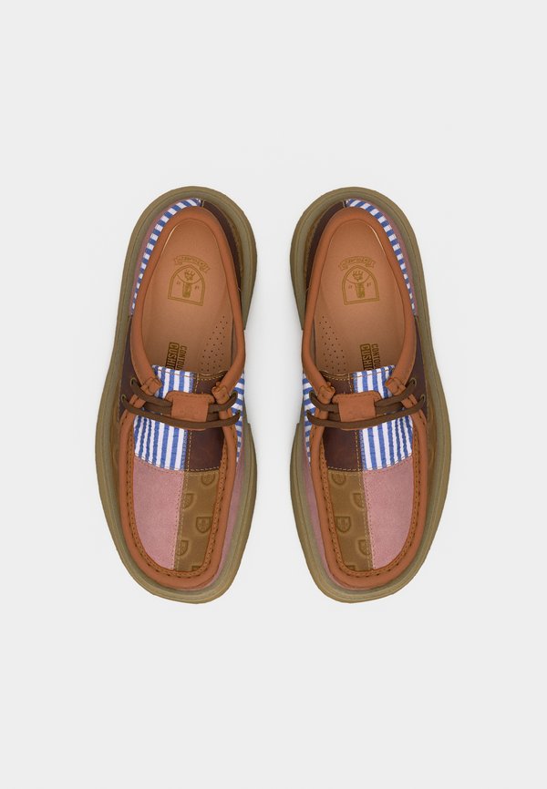 Clarks TORVIEW