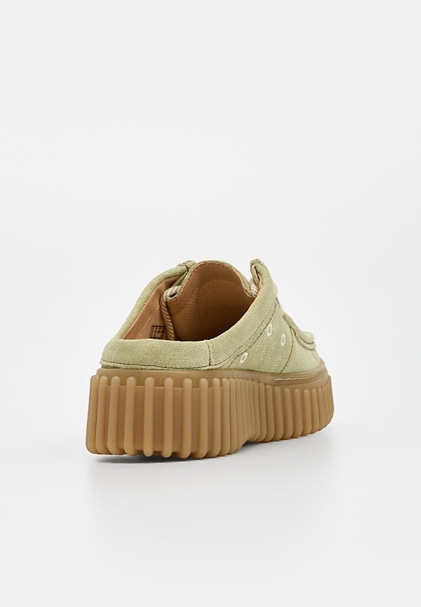 Clarks TORHILL
