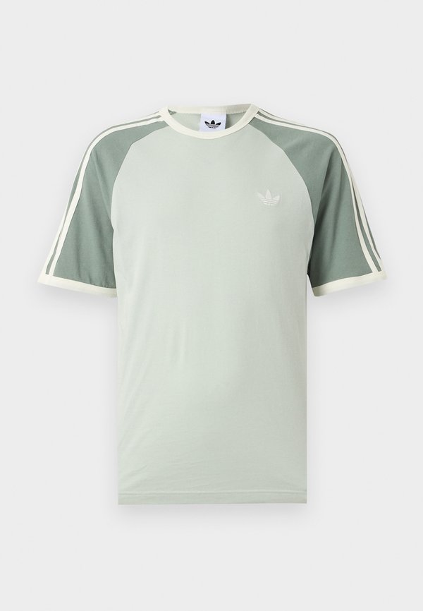 adidas Originals TEE UNISEX - Print T-shirt - green