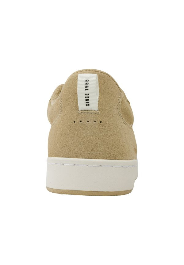 K-SWISS COURT VARSITY SDE..