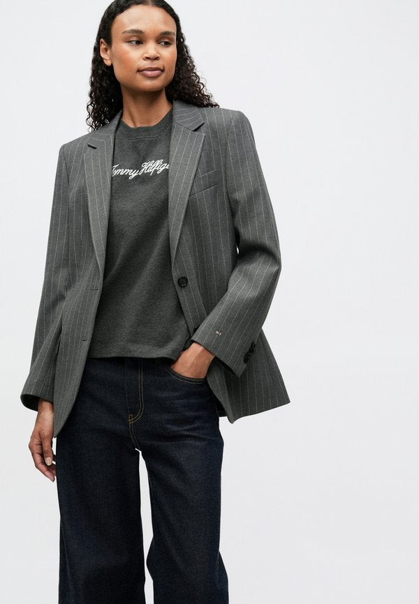Tommy Hilfiger GOLD-TONE BUTTON LOGO EMBROIDERY RELAXED T-SHIRT