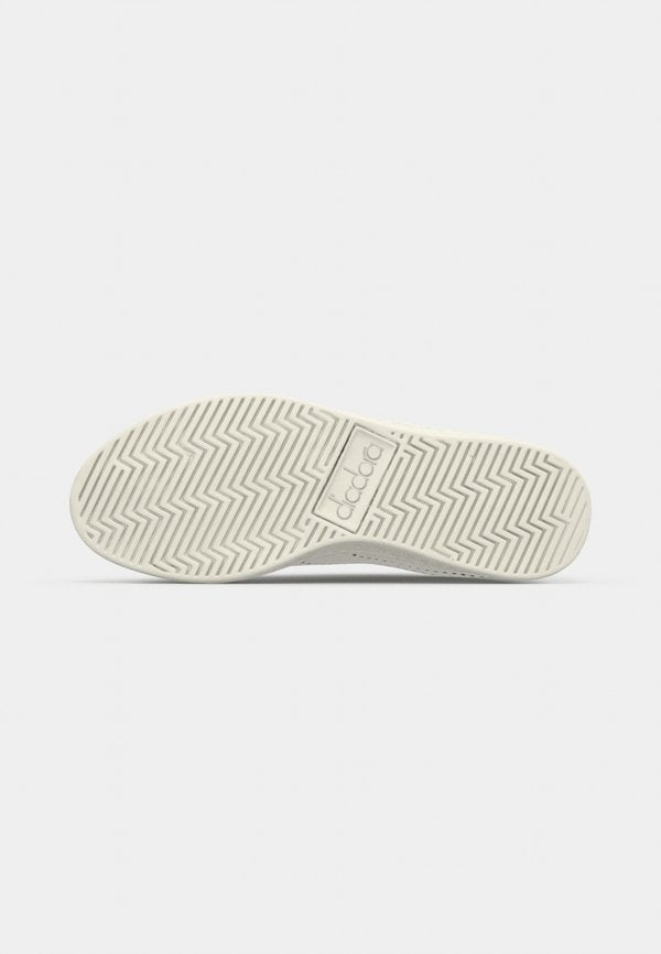 Diadora GAME LOW PUNCHED