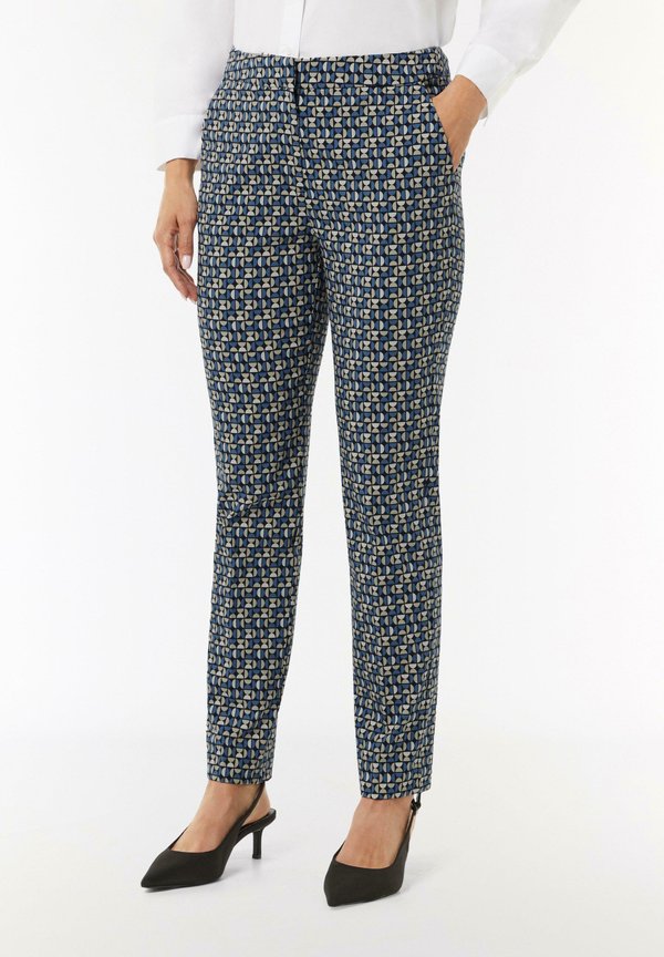 comma SLIM FIT