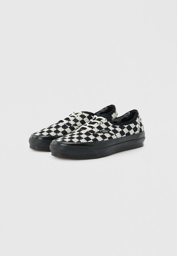 Vans PREMIUM AUTHENTIC 44 EK
