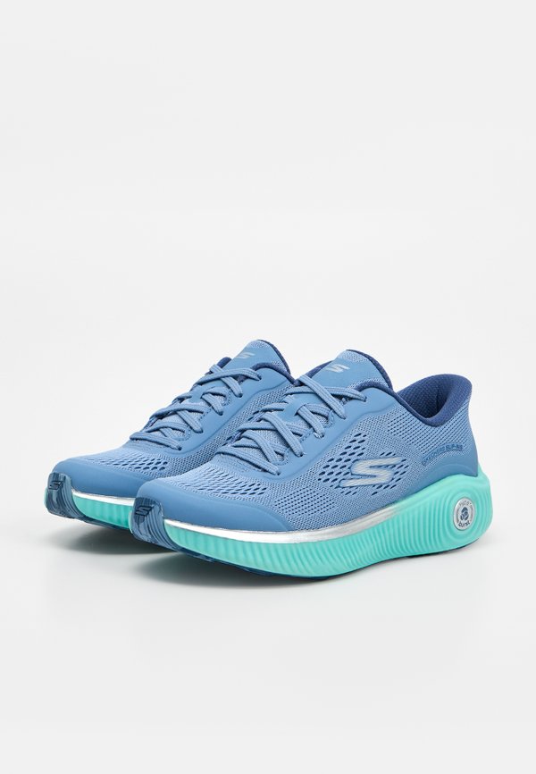 Skechers