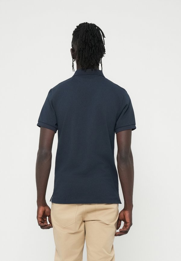 Hackett London