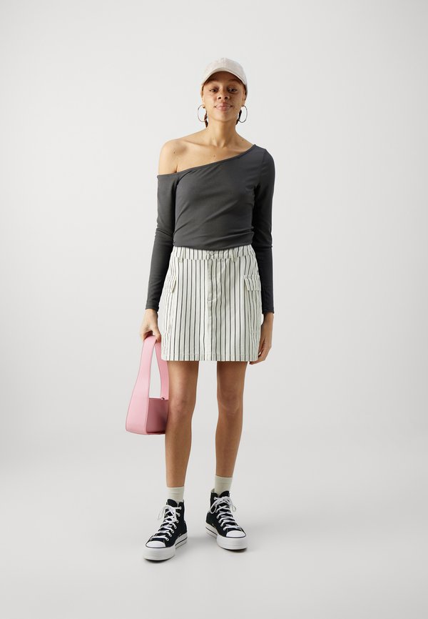 ONLY ONLMAXINE STRIPE CARGO SKIRT