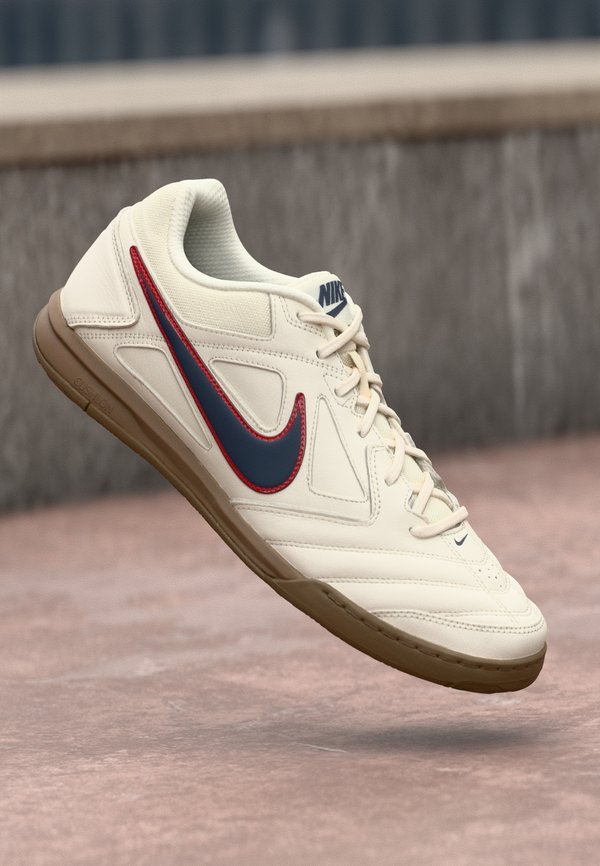Nike Sportswear GATO
