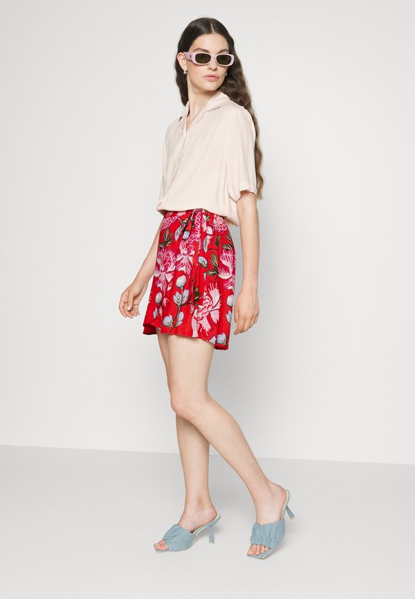 Pieces PCFLORA  WRAP KAC