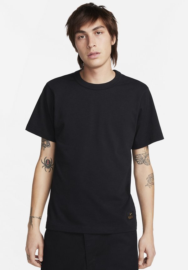 Nike Sportswear Basic T-shirt - black black